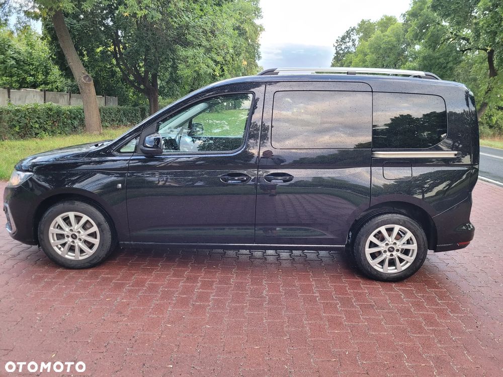 Ford Tourneo Connect 1.5 EcoBoost Titanium - 22