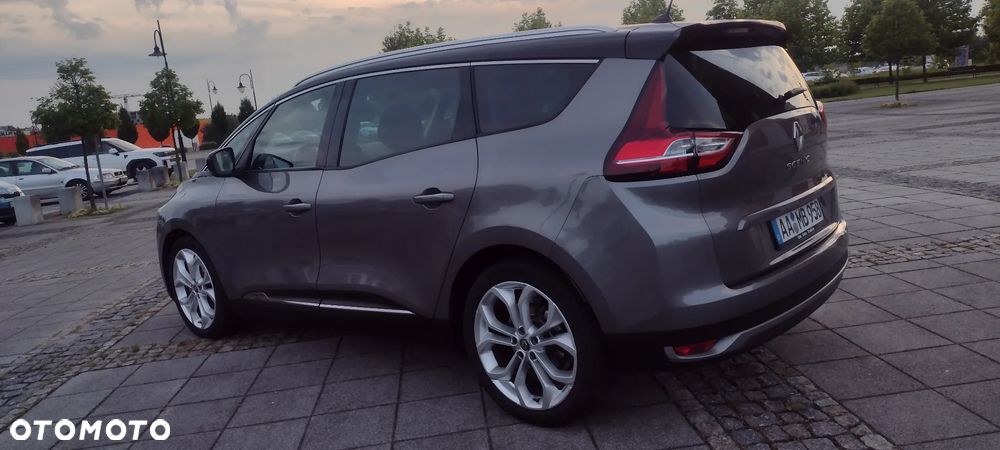 Renault Scenic - 8