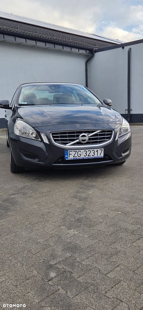 Volvo S60 - 2