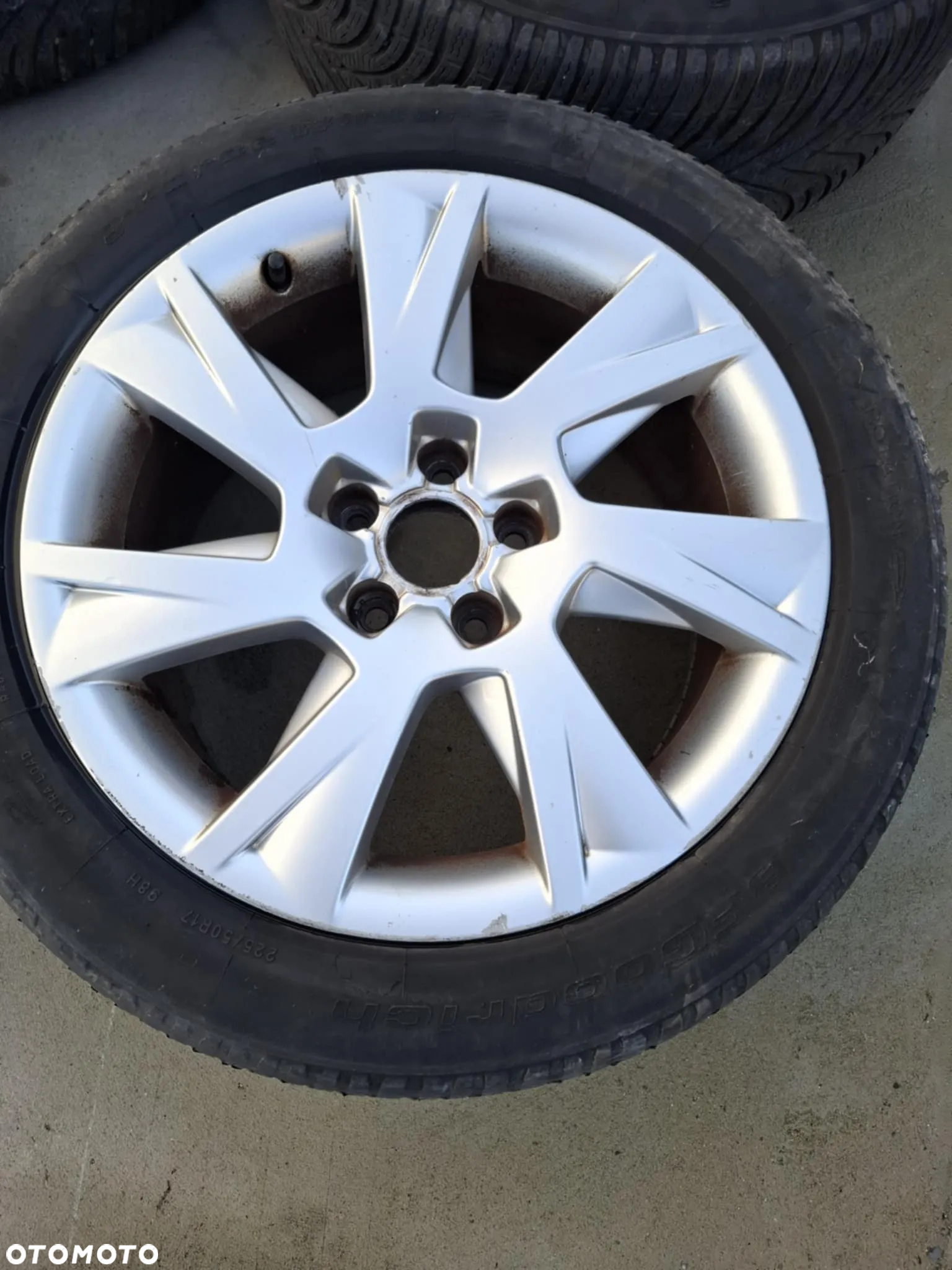 Koła Koło Felgi Felga  Aluminiowe Aluminiowa 8T0601025C R17 5x112 ET28 Audi OE - 4