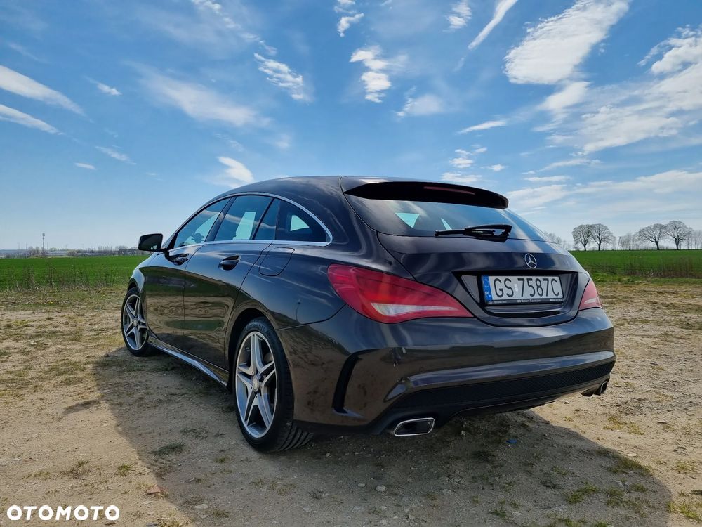 Mercedes-Benz CLA 180 AMG Line - 7