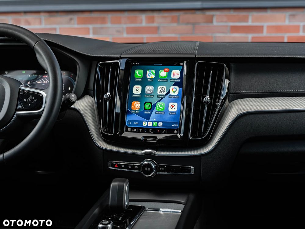Volvo XC 60 B4 D Plus Bright - 32
