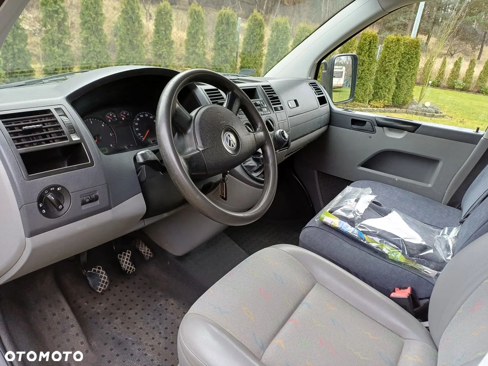 Volkswagen T5 - 23