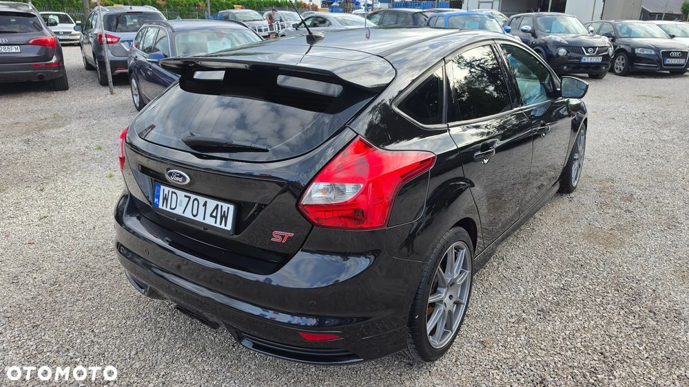 Ford Focus 2014 photo 3