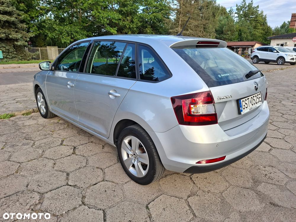 Skoda RAPID - 7