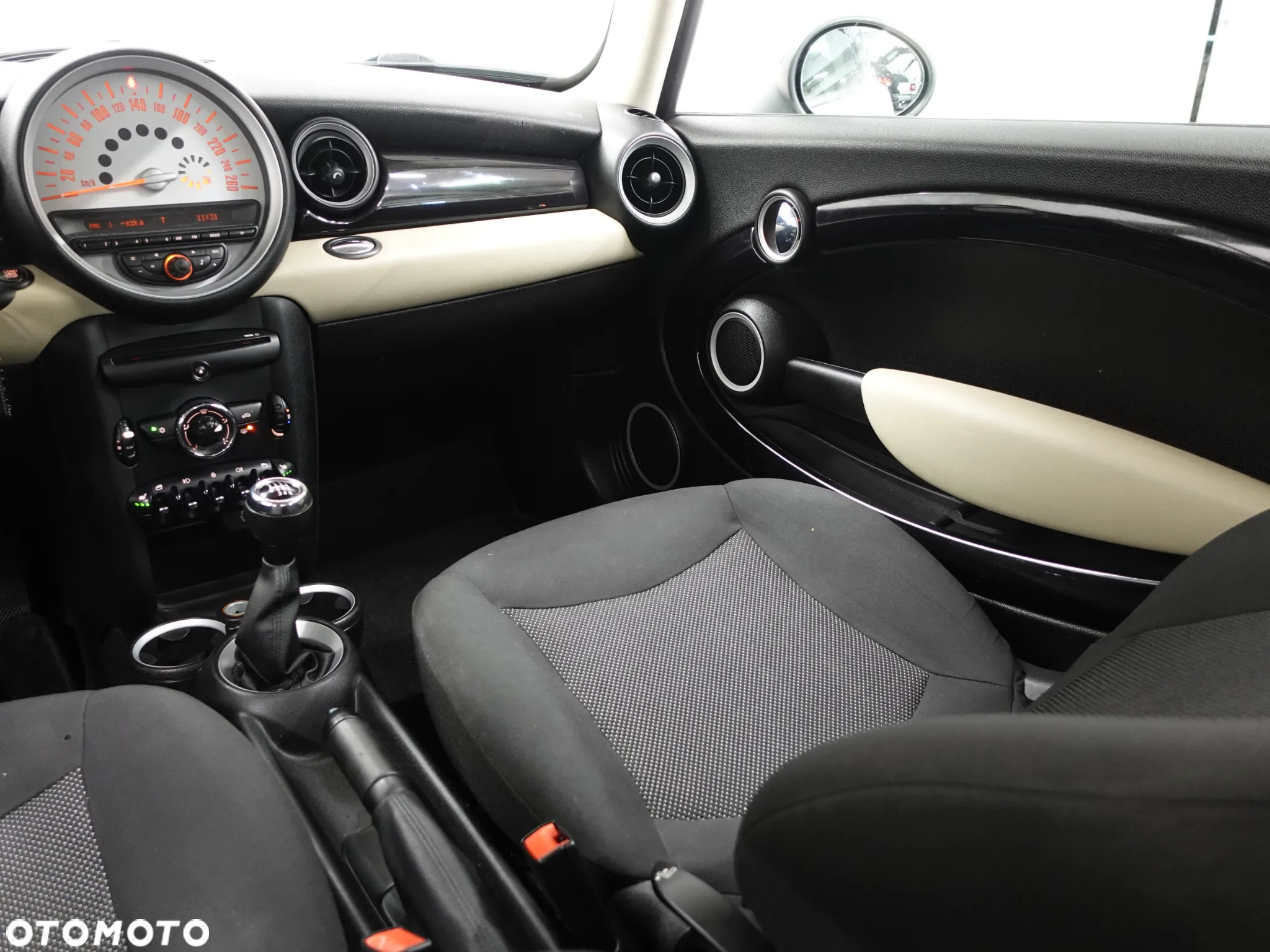 MINI ONE Standard - 33