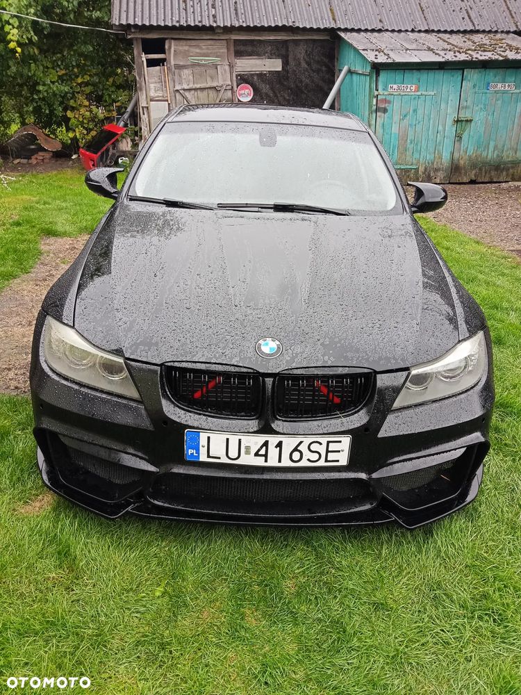 BMW Seria 3 330i - 1