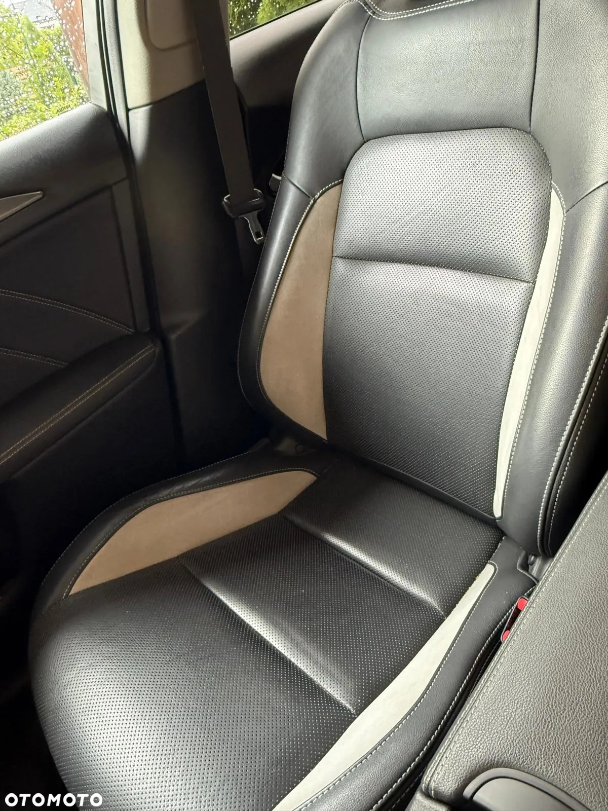 Toyota Avensis 1.8 Prestige - 19