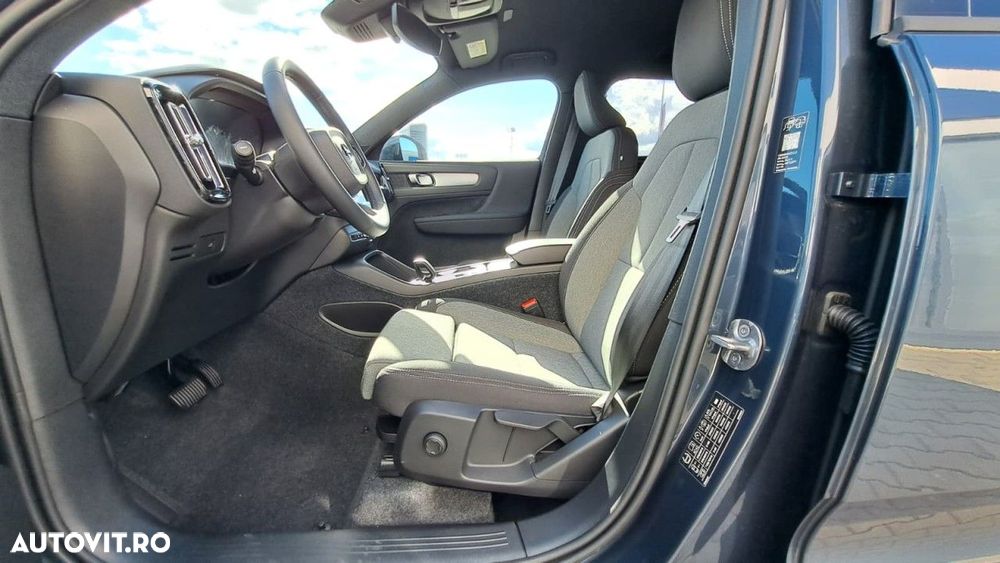 Volvo XC 40 B3 AT FWD MHEV Core - 14