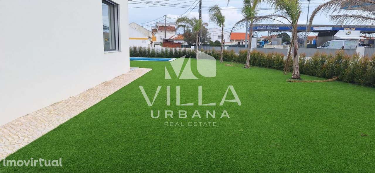 Moradia T3+1 no Centro da Charneca da Caparica - Grande imagem: 3/32