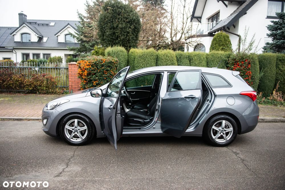 Hyundai i30 1.4 CRDi Premium - 16