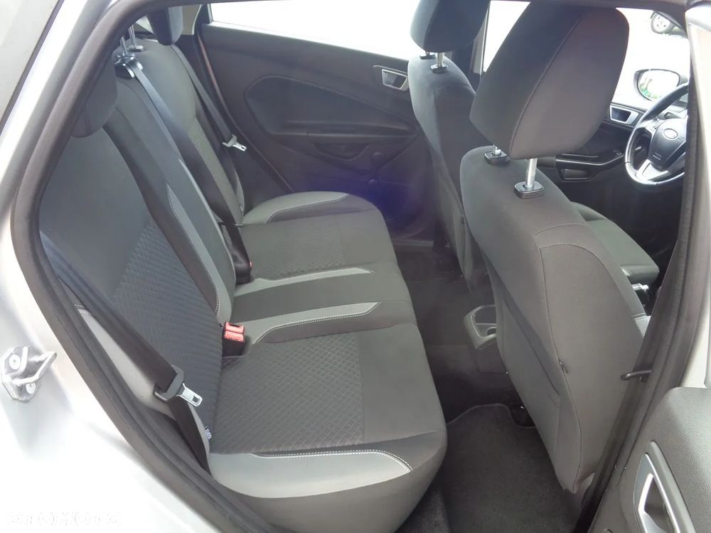 Ford Fiesta - 8