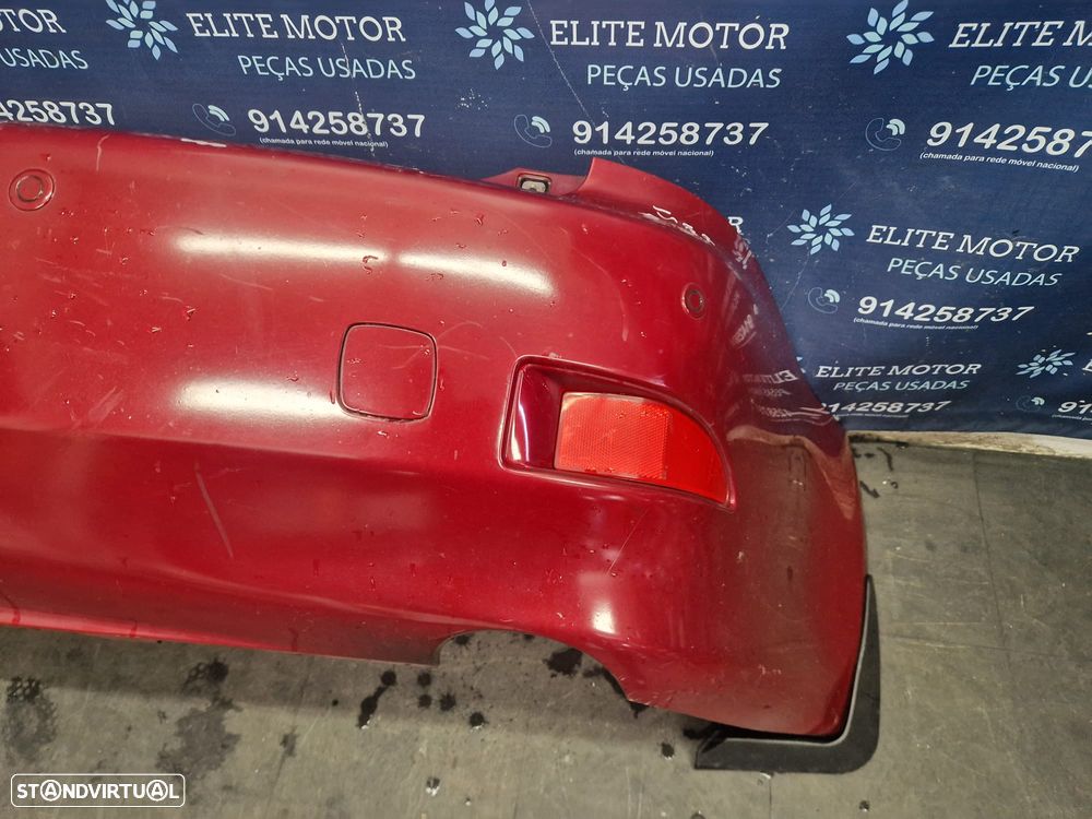 Parachoques traseiro usado LEXUS IS220D - 5