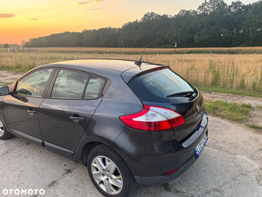 Renault Megane 1.6 16V Style Edition - 3