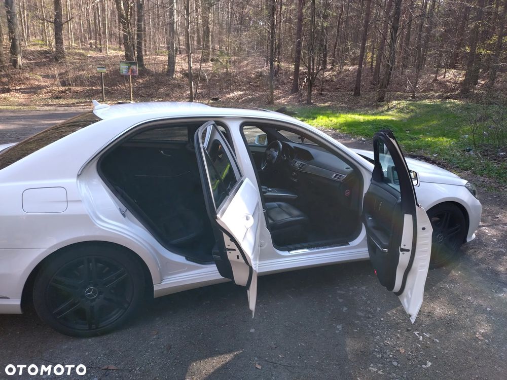 Mercedes-Benz Klasa E 200 7G-TRONIC - 18