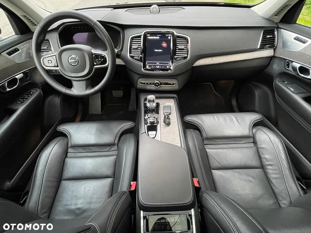 Volvo XC 90 T8 AWD Plug-In Hybrid Ultimate Dark 7os - 20