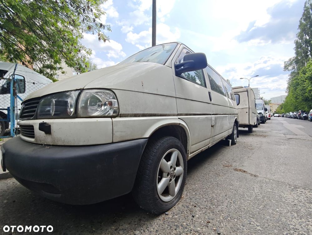 Volkswagen Transporter - 2