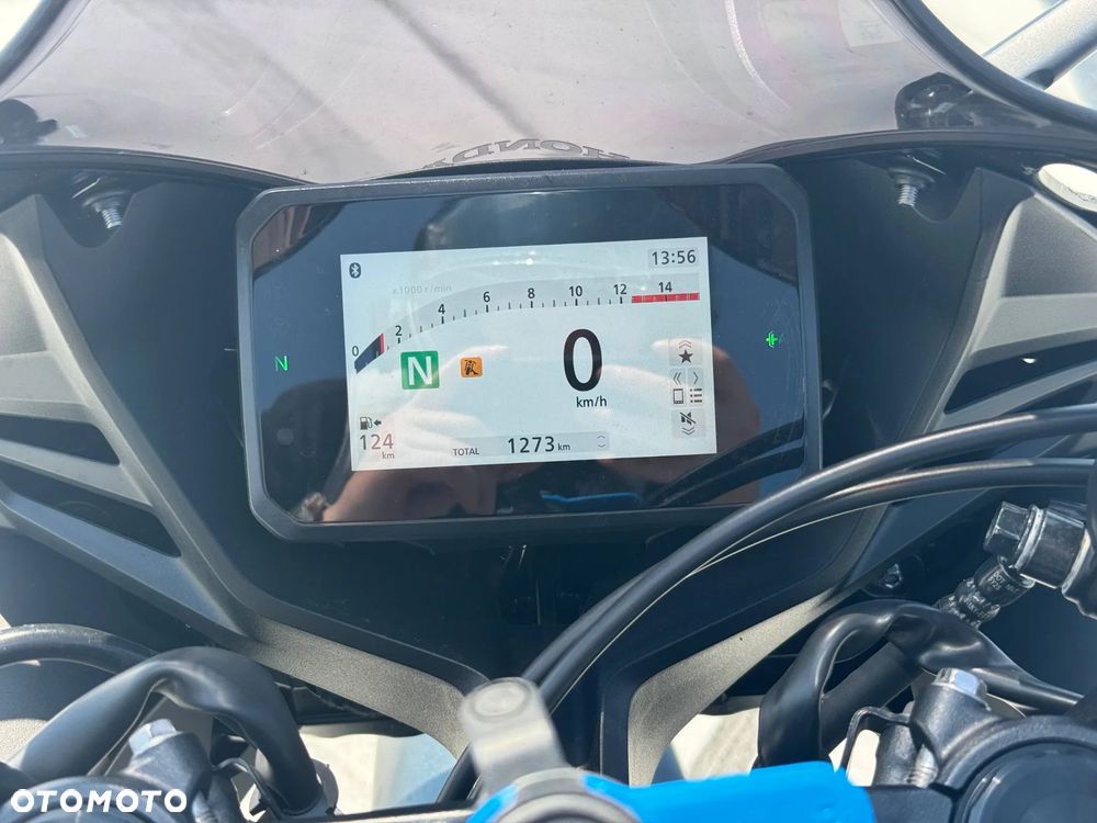 Honda CBR - 6