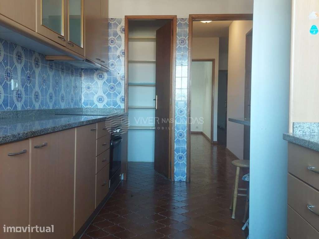 Apartamento T3 para arrendamento na Avenida da Liberdade - Grande imagem: 4/11