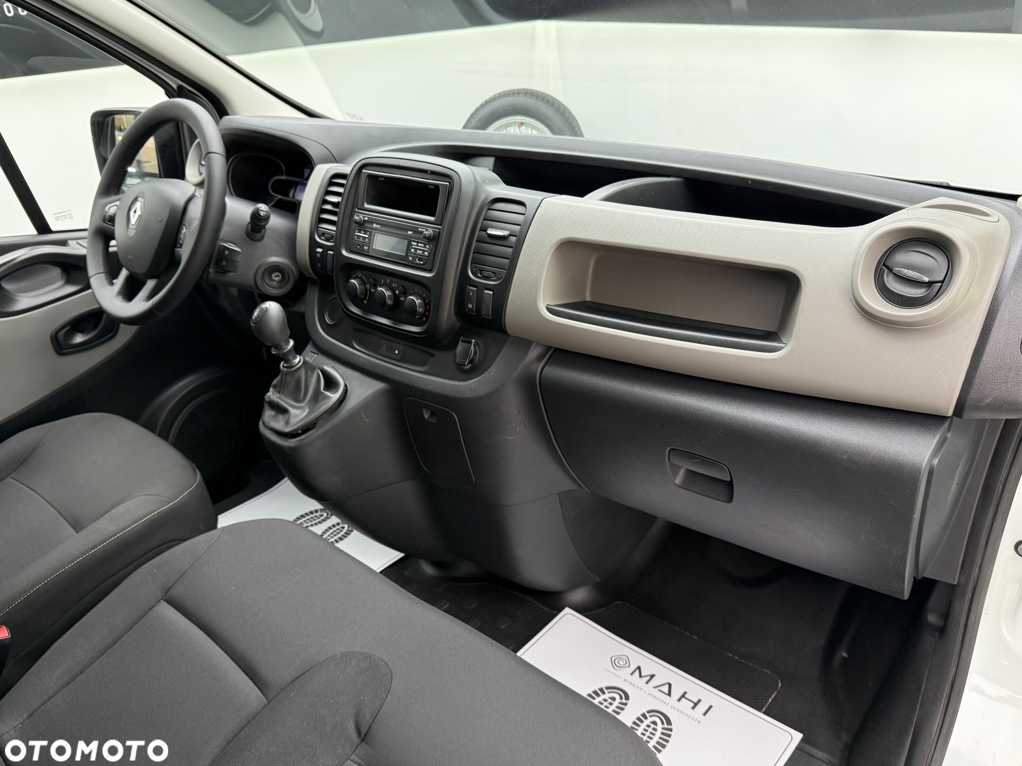 Renault Trafic - 17