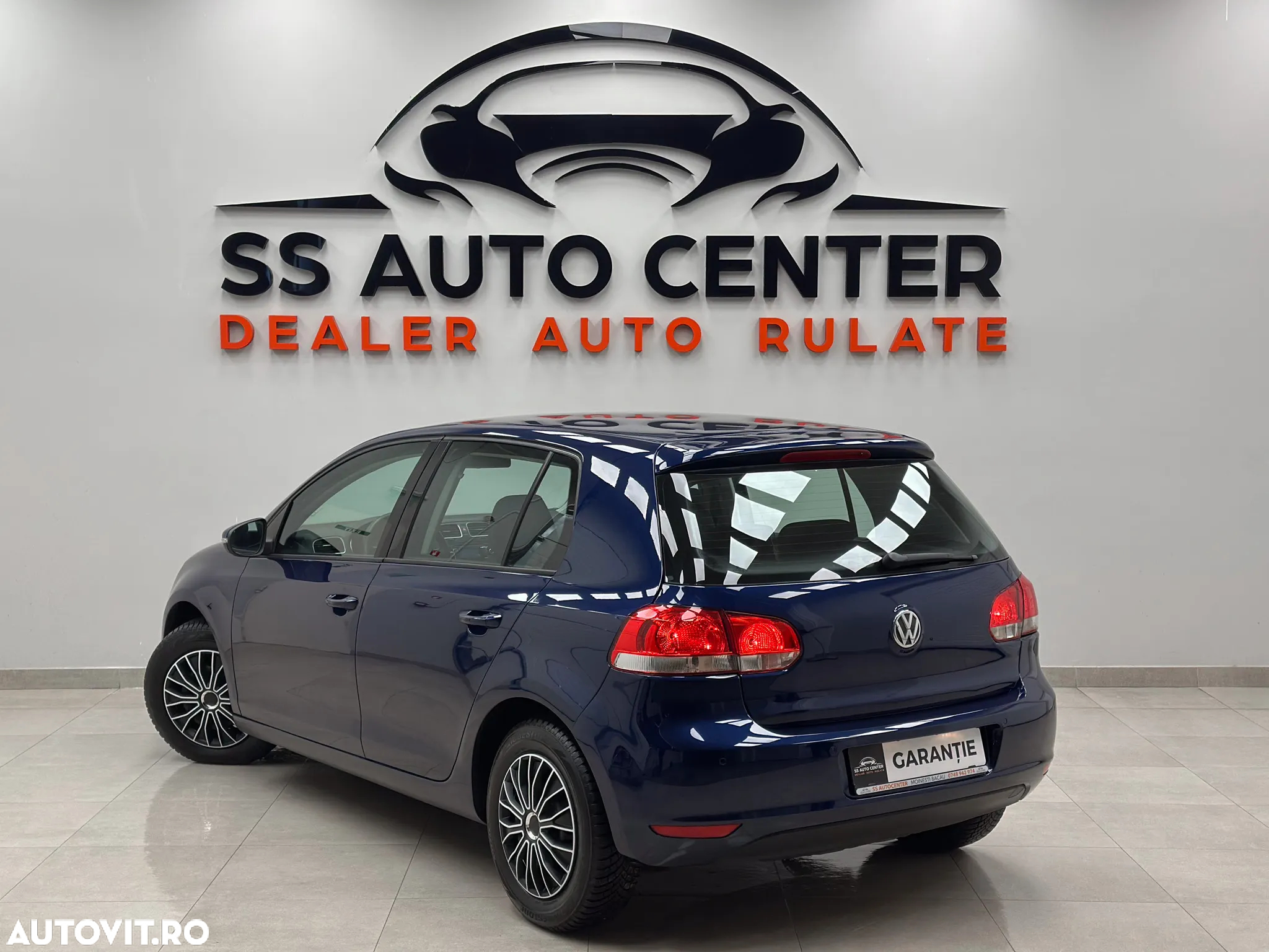 Volkswagen Golf 1.6 Comfortline - 4