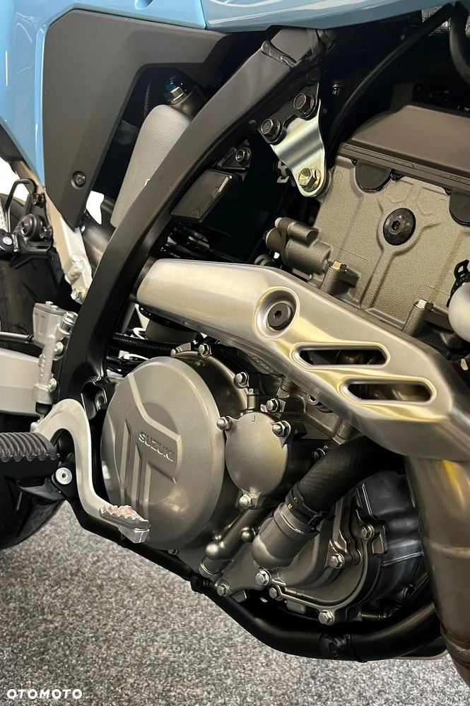 Suzuki DR-Z - 17