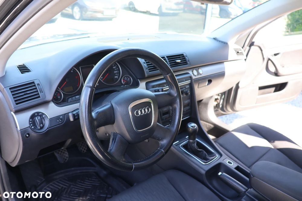 Audi A4 Avant - 6