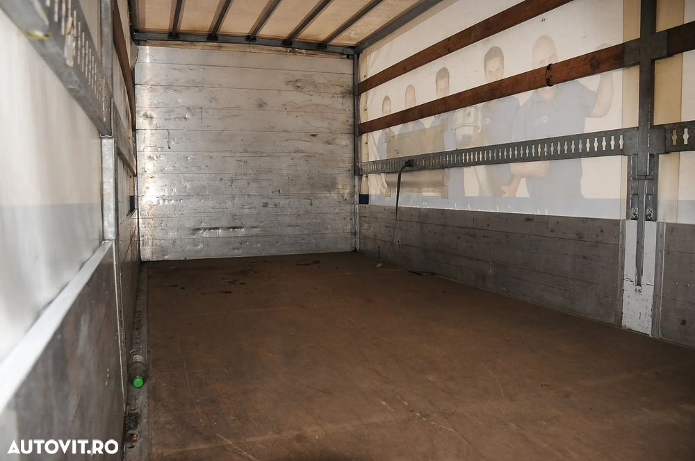 Mercedes-Benz Sprinter - 5