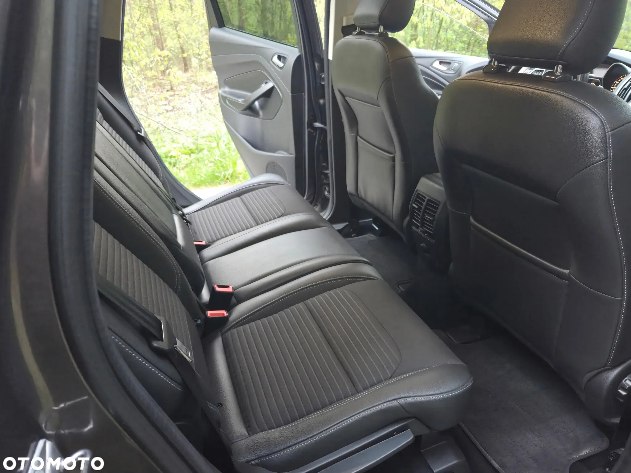 Ford Kuga 1.5 TDCi 2x4 Cool & Connect - 17