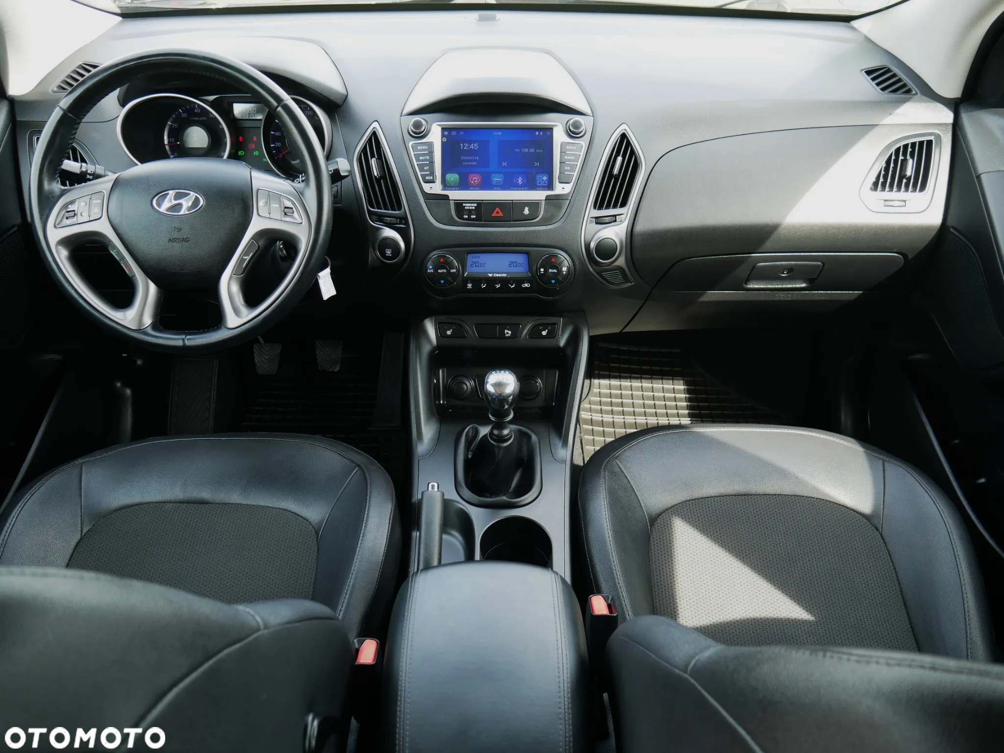 Hyundai ix35 - 22
