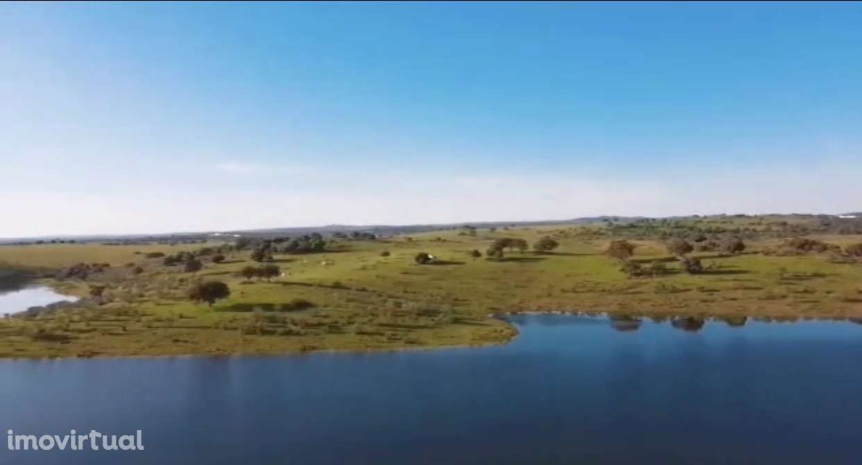 Terreno com 97.000m2 em Alqueva, Reguengos de Monsaraz - Grande imagem: 2/15