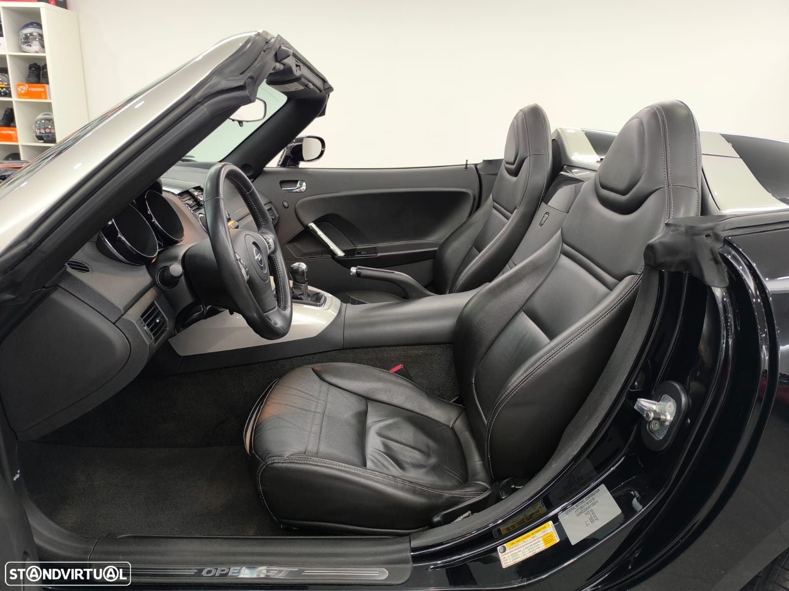 Opel GT 2.0 T - 36