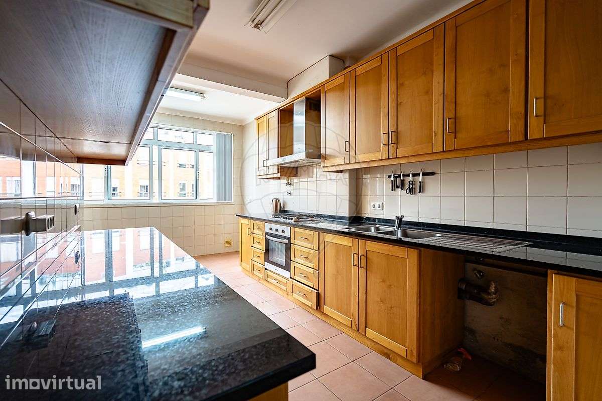 Apartamento T4 para arrendamento - Grande imagem: 2/21