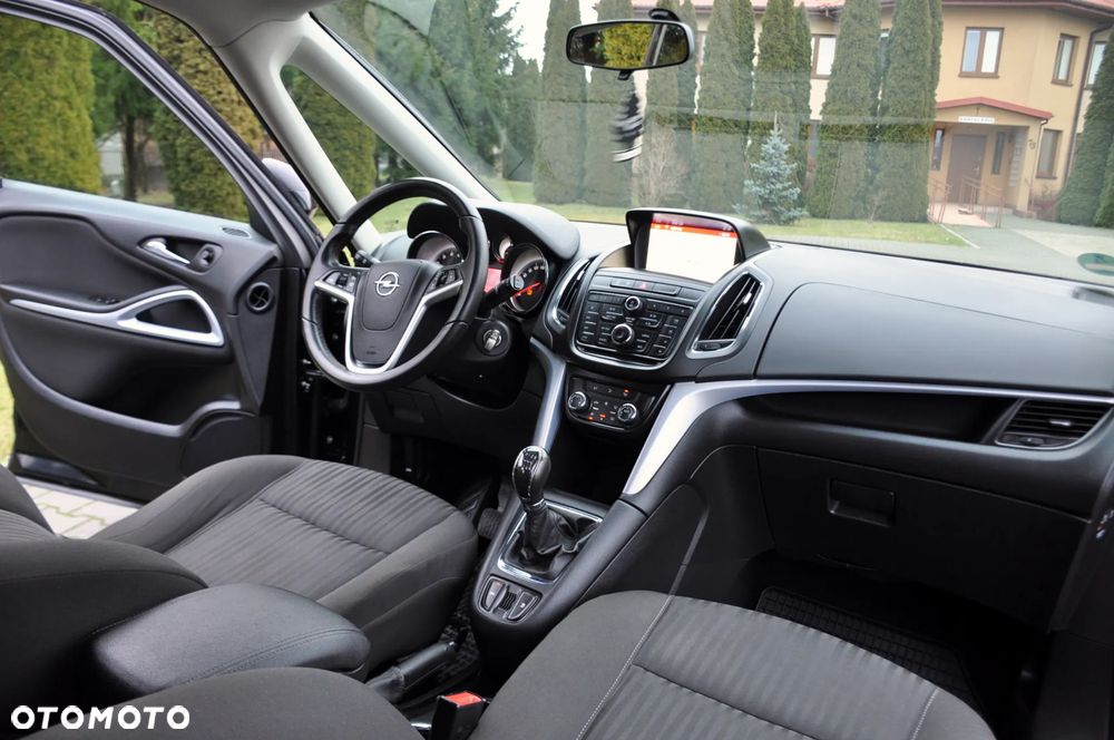 Opel Zafira Tourer 1.4 Turbo Edition - 25