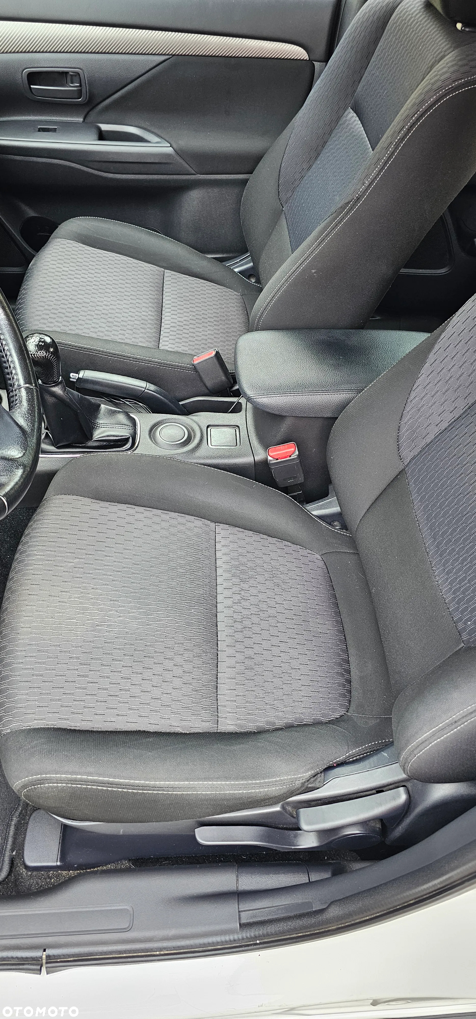 Mitsubishi Outlander 2.0 City Style 2WD - 32