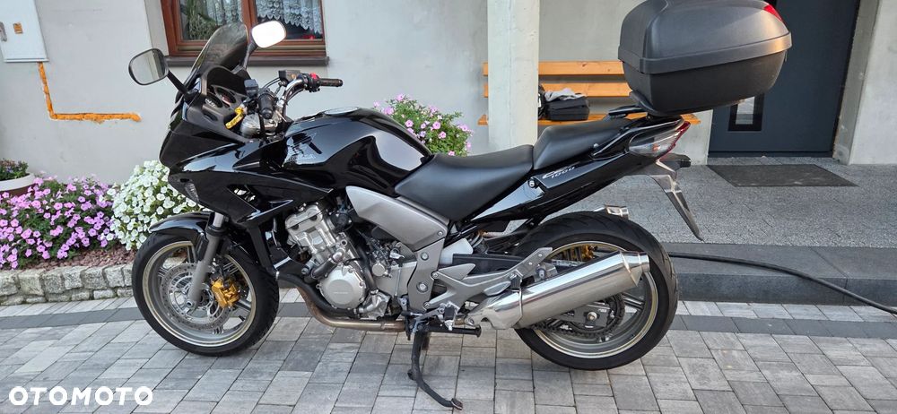 Honda CBF - 12
