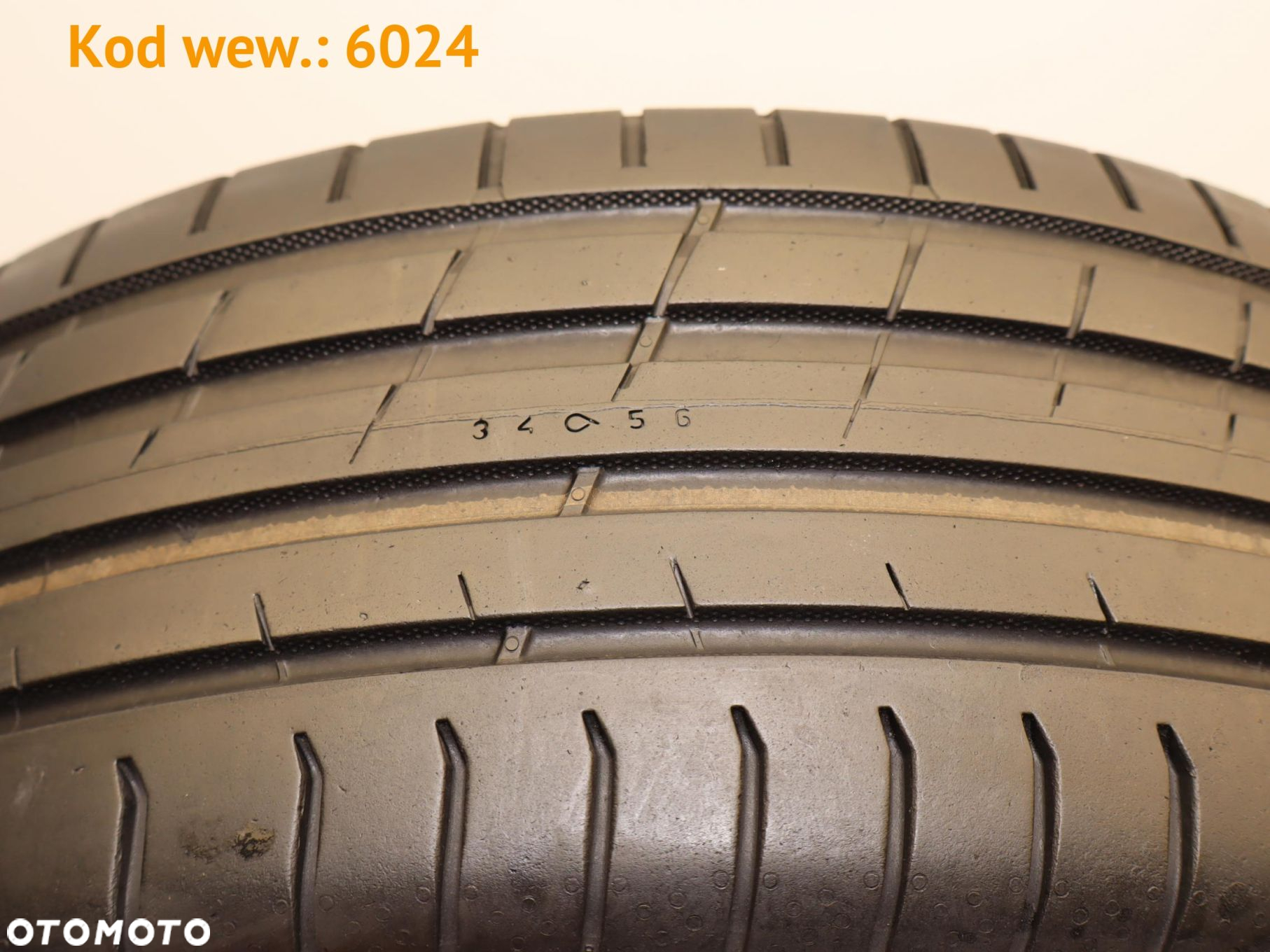 Nokian Powerproof - 215/55 R17 - 8