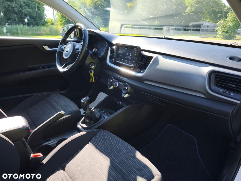 Kia Stonic 1.6 CRDi SCR L - 17