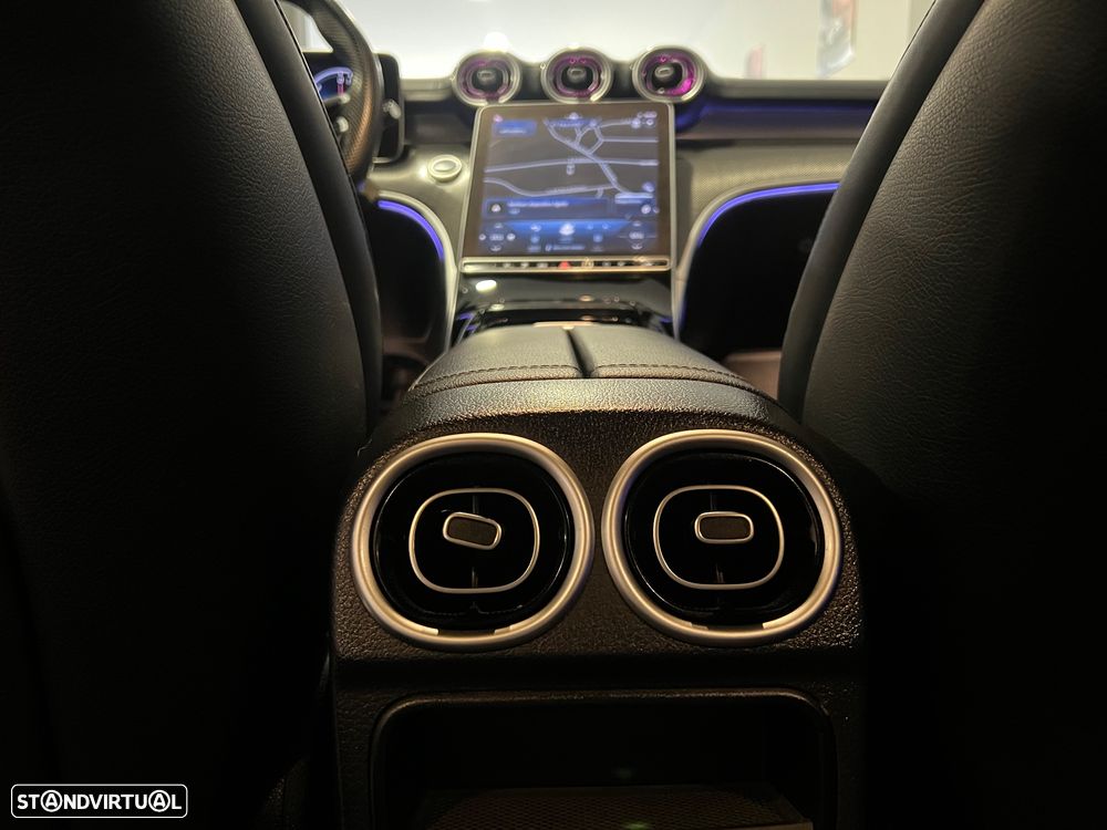 Mercedes-Benz C 300 e T 9G-TRONIC AMG Line - 22