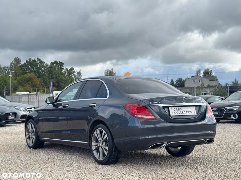 Mercedes-Benz Klasa C 300 7G-TRONIC Exclusive - 6