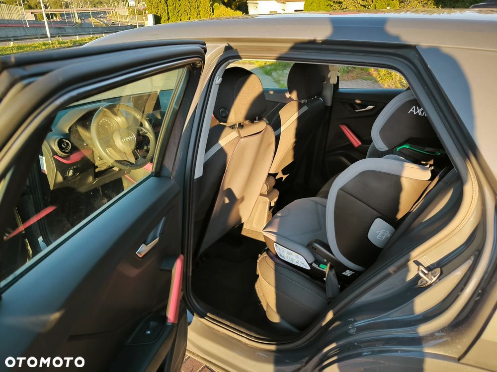 Audi Q2 1.6 TDI S tronic sport - 12