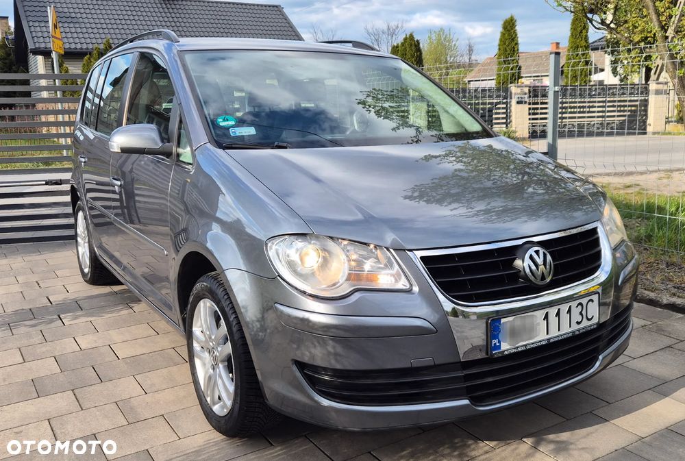 Volkswagen Touran - 3
