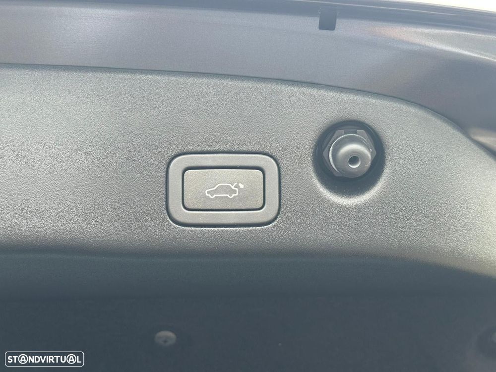 Jaguar XJ 3.0 D V6 Premium Luxury - 17