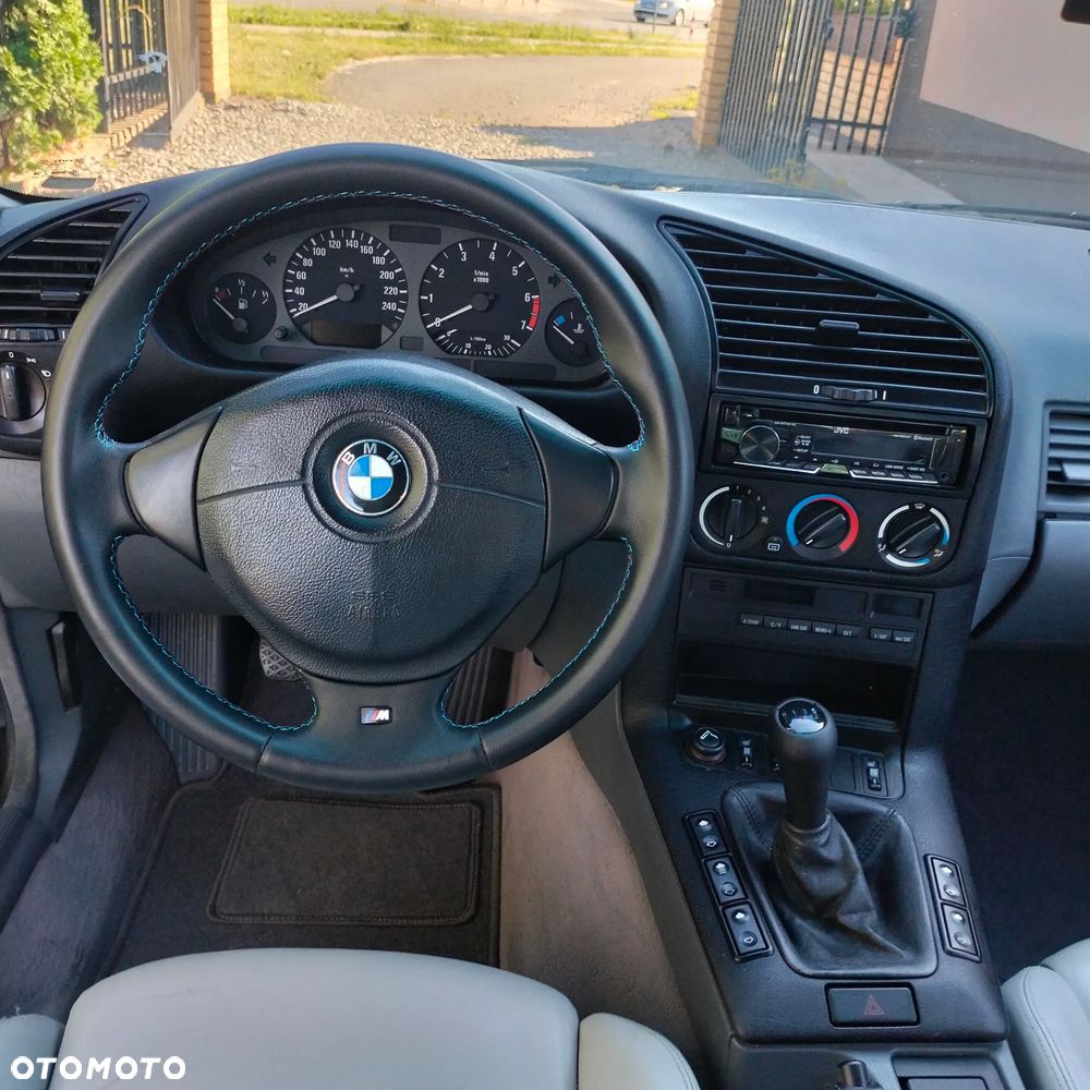 BMW Seria 3 - 22