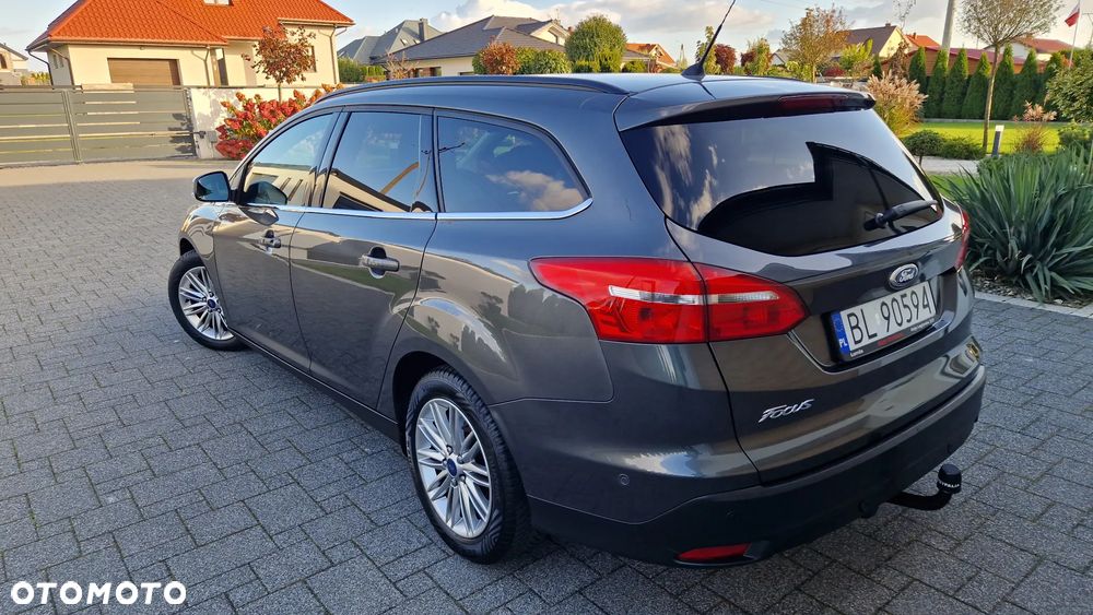 Ford Focus Turnier 1.5 EcoBlue Start-Stopp-System TITANIUM DESIGN - 4