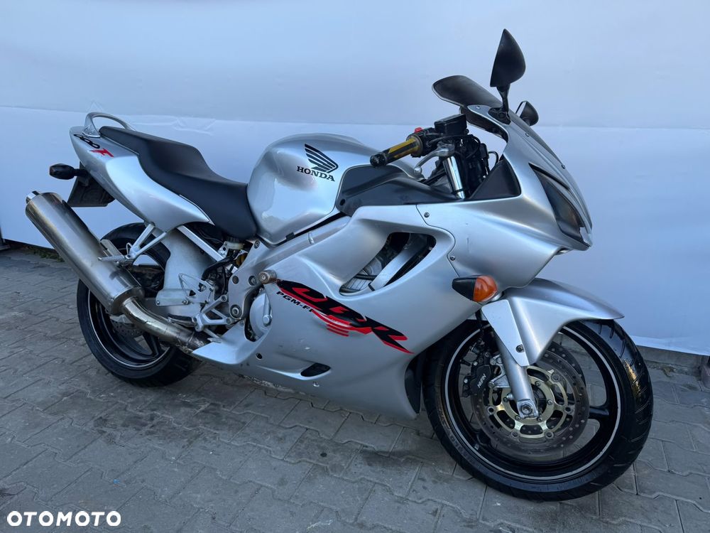 Honda CBR