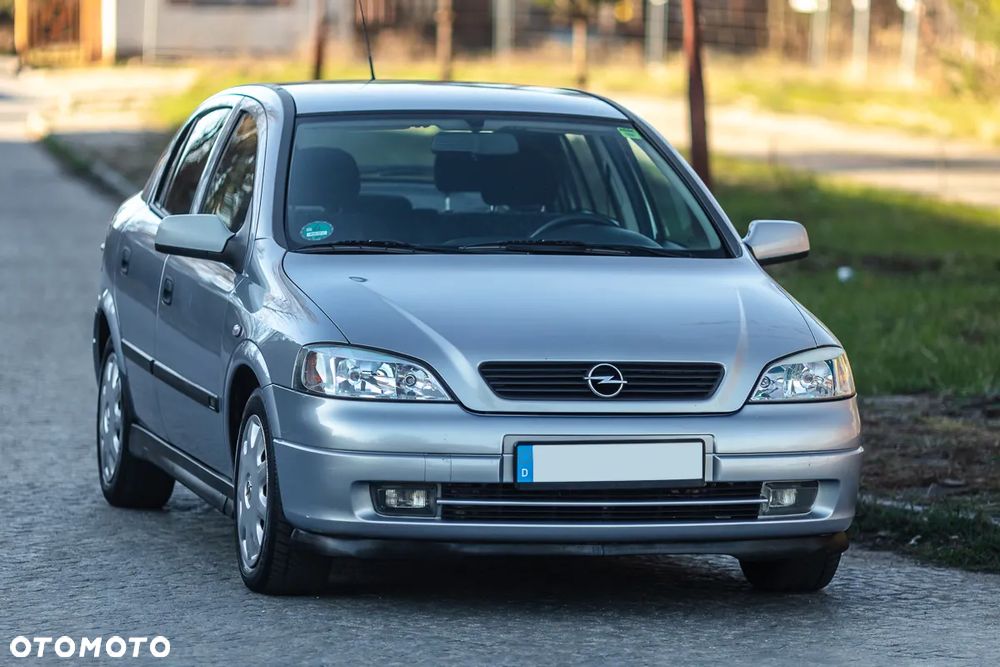 Opel Astra 1.6 - 2