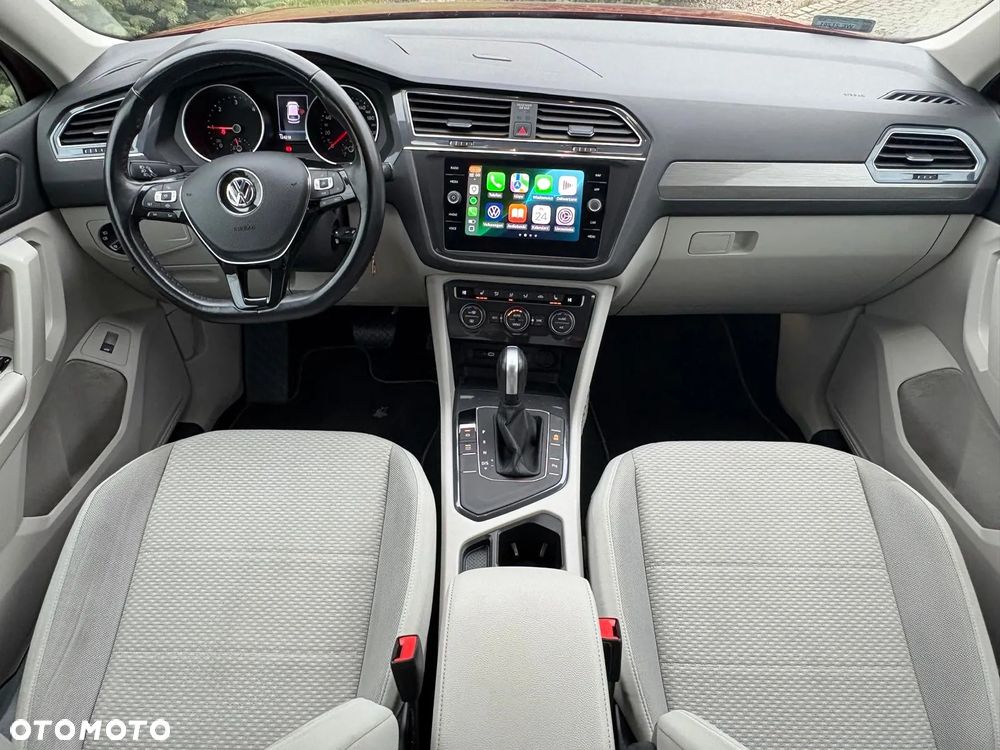 Volkswagen Tiguan - 12