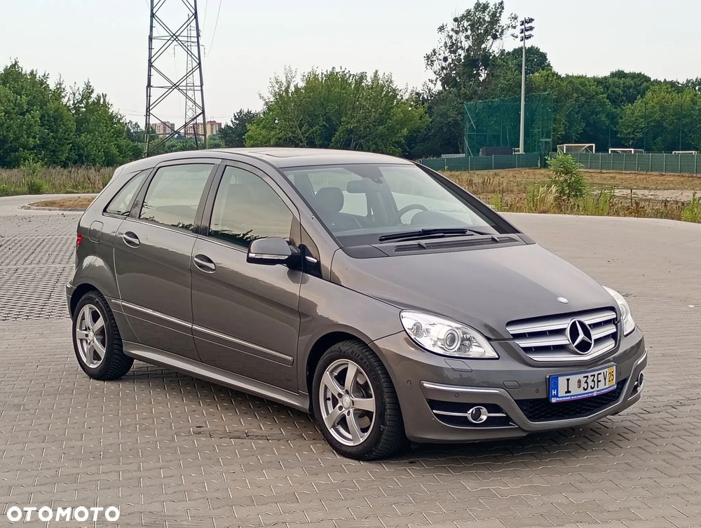 Mercedes-Benz Klasa B 200 CDI Autotronic Grand Edition - 13