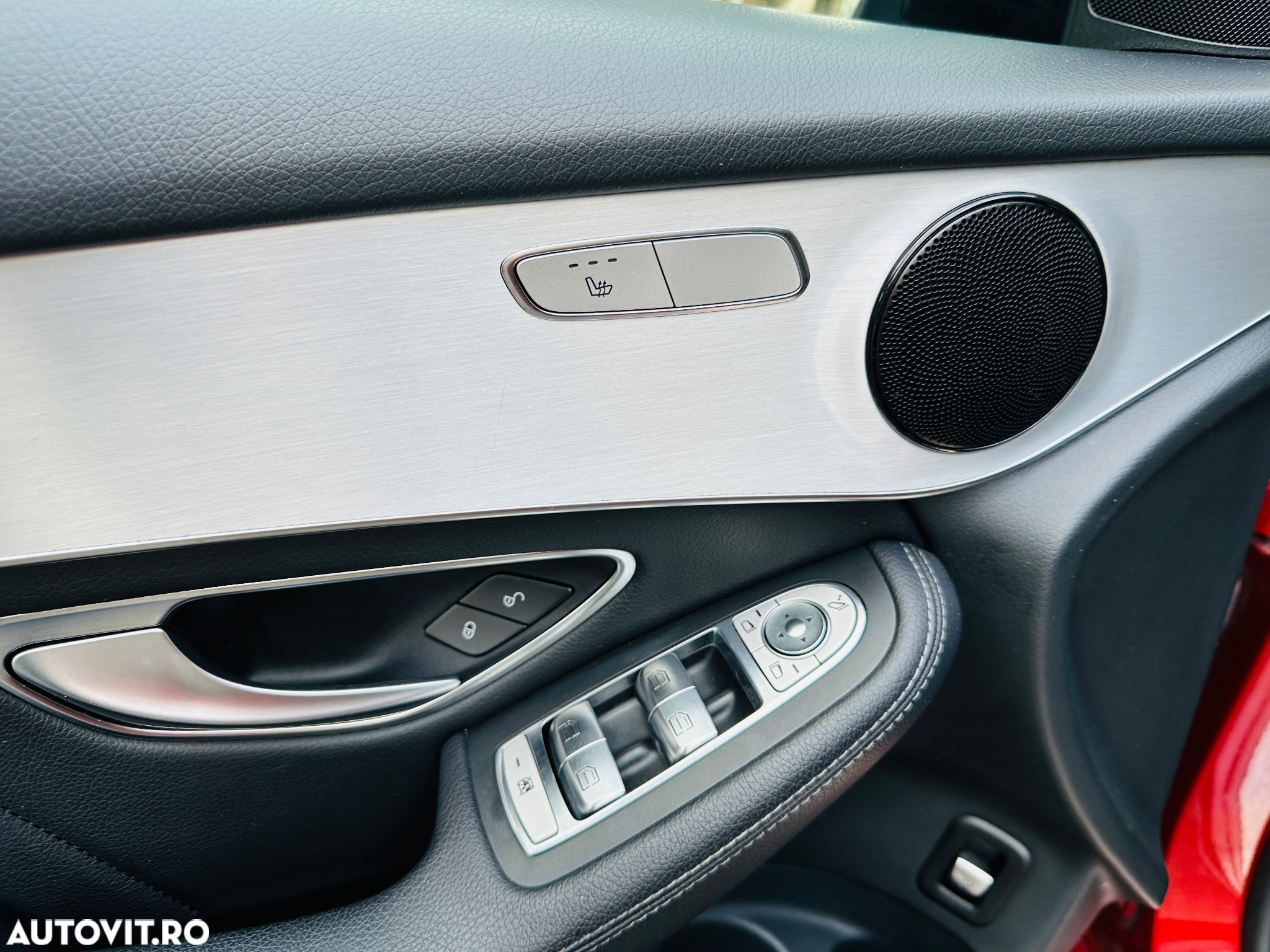 Mercedes-Benz GLC Coupe 250 4Matic 9G-TRONIC AMG Line - 17